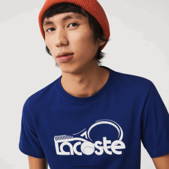 Lacoste tricou respirabil cu imprimeu tenis sport cu decolteu 0H6PD4794 bărbați albastru alb gtd